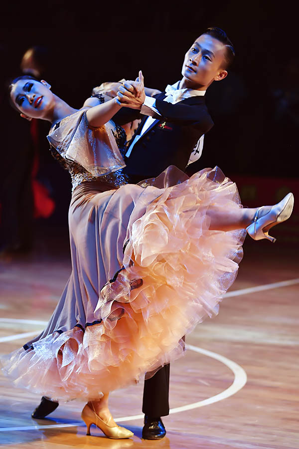 "德胜农庄杯"2017广东省国际标准舞公开赛暨番禺区首届国际标准舞锦标